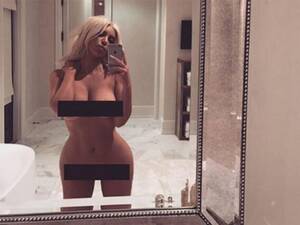 Kim Kardashian Lesbian Sex Porn - This Feminist Reacts to the Kim Kardashian Nude Photo Scandal