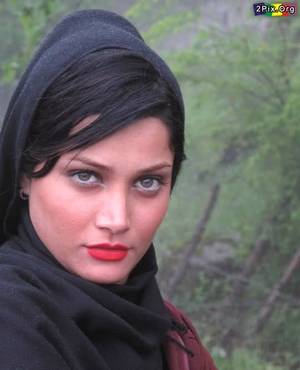 Beautiful Iranian Porn - Persian girl with the most beautiful eyes streets of Iran: Iranian beauty  Tehran Iran
