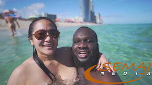 interracial beach sex party - MY NUDE ADVENTURES AT MIAMI BEACH - XVIDEOS.COM