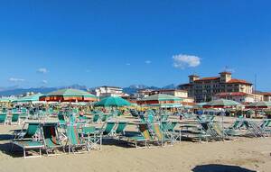 bottomless public beach - HOTEL KATY - Updated 2023 Prices & Reviews (Viareggio, Italy)