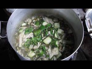 Homemade Thai Porn Bangboo - How to make Kaeng Nor Mai (Bamboo Shoot Soup).
