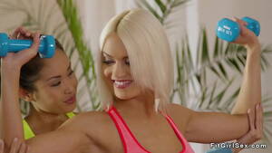Asian Lesbian Gym - Asian fitness coach licks blonde Milf - XVIDEOS.COM