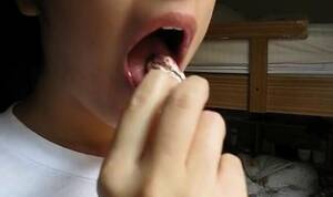 Eating Tampon Porn - Disgusting Bitch Sucks and Licks on a Used Tampon - Xrares