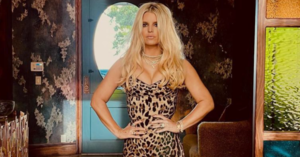 Jessica Simpson Boob Fuck - Jessica Simpson Shares 'Unrecognizable' Photo Of Herself After 4 Years Of  Sobriety
