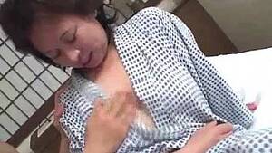 free xxx asian moms - asian mom' Search - XNXX.COM