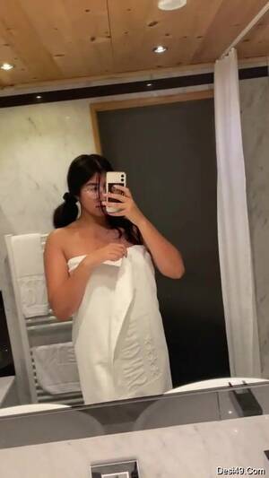 naked desi nri - Bored Nri girl nude selfie she shows boobs and pussy, leaked indian sex |  AREA51.PORN