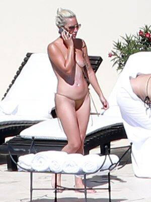 lady gaga naked in beach - Lady Gaga toplesss on a beach in Mexico - February 14, 2019 | Celebs Dump