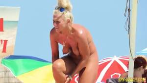 couple nude beach thong - Nude Beach Voyeur Amateur - Close-Up Pussy MIlf