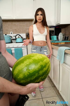 Melon - Realityjunkies Realityjunkies Model Porno Melon Fucking Collage Free  PornPics SexPhotos xXxImages HD Gallery!
