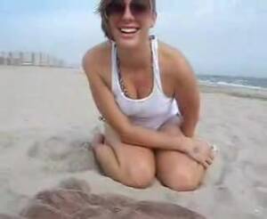amateur sam naked on beach - Sam peeing on the beach - ThisVid.com