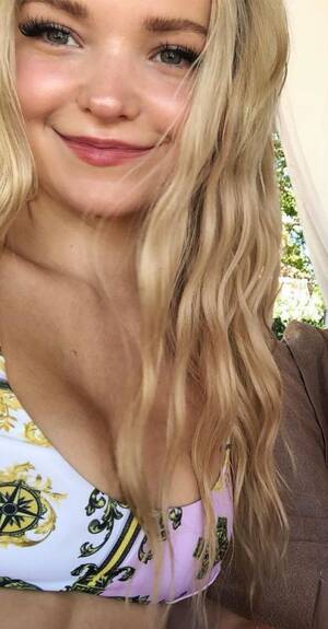 Dove Cameron Porn Captions - line app