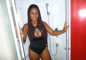 black adult sex chat - StellaRoots is ready to get wet during a live sex chat.