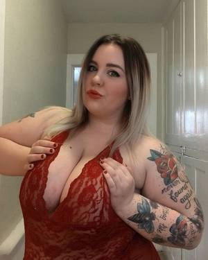 bbw big cleavage - How to increase your cleavage when you lack a bra.
