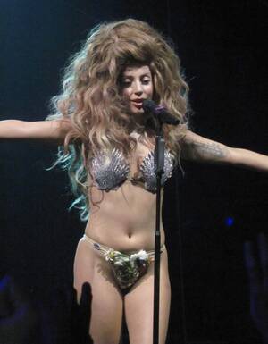 Lady Gaga Lesbian Porn - Lady Gaga shares details of her lesbian past | Metro News