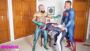 Aquaman Gay Porn - Superman and Aquaman Tag Team a Hung SpidermanÂ´s Ass - Pornhub.com