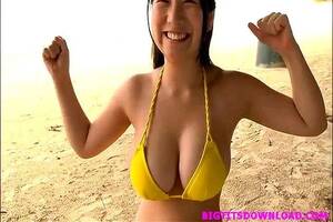 japanese busty beach - Watch Busty asian in yellow bikini posing her huge tits - Asian Tits, Busty  Asian, Japanese Tits Porn - SpankBang