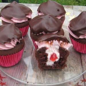 Lil Cupcake Porn - Cherry Cordial Cupcakes: Everything you love about a cherry cordial- the  cherry cream center, the rich chocolate coating- made into a bite sized  cupcake.