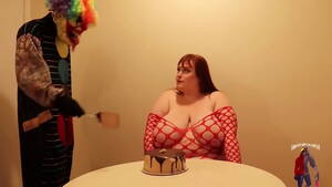 Bbw Clown Porn - BBW gets stuffed with cake and then fucked expeditiously - XVIDEOS.COM