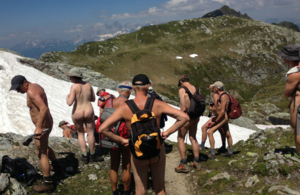 group naked hiking - THE Naked Hiking Day Guide | 15 Best Photos from the Trail â€“ Greenbelly  Meals