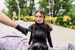 Katniss Having Sex Porn - The Hunger Games Katniss Everdeen Porn Parody Â« Porn Corporation â€“ New Porn  Sites Showcased Daily!