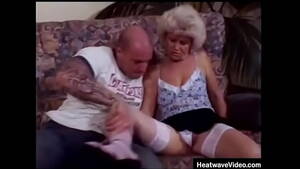 Grey Hair Granny Sex - Granny The Whore #1 - Francsina - My grey-haired granny loves lingerie and  sex - XNXX.COM