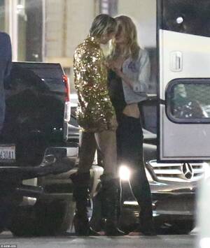 lesbian xxx miley cyrus - Miley Cyrus passionately kisses Victoria's Secret Angel Stella Maxwell  after coming out as bisexual | Daily Mail Online