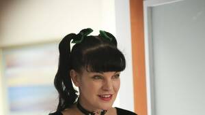 Abby Suto From Ncis Porn - 'NCIS' Fans Are Talking About Pauley Perrette's Dramatic Hair Transformation