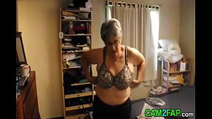 Big Granny Boobs Porn - big boobs granny' Search - XNXX.COM