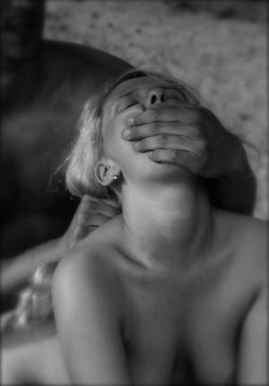 Choking While Sex - Live FAST Magazine â€“ The Best of Fashion, Art, Sex and Travel Â» Take My  Breath Away (The Art Of Being Choked)