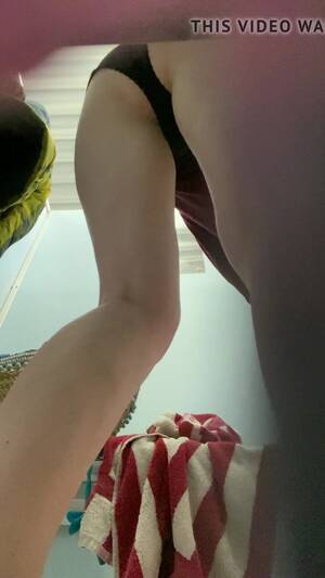 hidden pool cabin - Voyeur: Curvy girl pool cabin - ThisVid.com