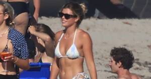 candid beach people - Sofia Richie Flaunts Bikini Body During Beach Day With Friends