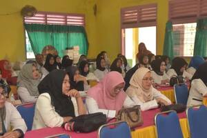 drunk college gangbang - Rektor Universitas PGRI Palembang Kunjungi Para Guru di SMPN 1 Baturaja -  Universitas PGRI Palembang