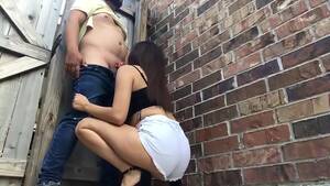 Girls Giving Blowjobs In Public - Slutty Teen Gives a Blowjob in Public - XVIDEOS.COM