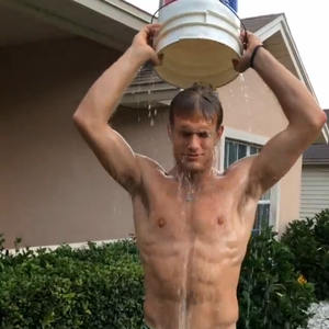Als Gay Porn Stars - FUCK YEAH!!! GAY PORN STARS TAKE THE ALS ICE BUCKET CHALLENGE NAKED, OF  COURSE! Random Shirtless MEN Too!!! | Daily Squirt