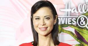 Catherine Bell Gives Blowjob - Is Catherine Bell Pregnant? 'The Good Witch' Actress Has Fans Curious