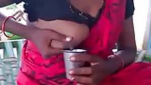 milky boob south indian porn movie - Indian aunty milking her boob