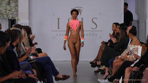 ebony fashion nude - Nude Black Model - Fashion Show - Isis Fashion Awards - ThisVid.com