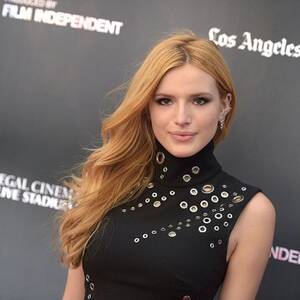 Bella Thorne Porn Captions Anal - Bella Thorne Sets Record After Making $1M On OnlyFans In 24 Hours | IBTimes