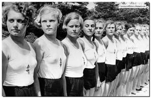 Nazi Military Women Porn - One shudders to think what the Russian soldiers did to BDM (Nazi  organisation for women) girls like these
