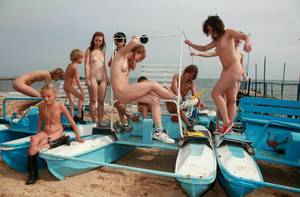 group nude beach sports - Family nudist images - Pure nudism young nudists [Breezy Beach Sands]