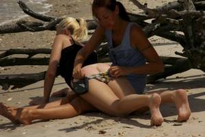 beach spanked bottom - spanking picture