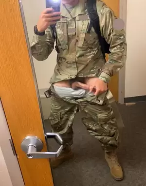 Military Man Porn - Straight Men Military Naked Pics Videos - Guystricked.com