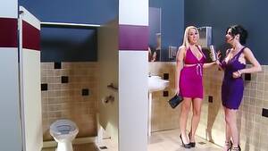 Alana Evans Porn Bathroom - Alana Evans Porn Videos - Tuboff.com