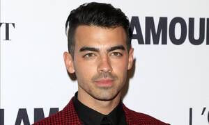 Naked Nick Jonas Porn - Q&A: Joe Jonas on Fans Who Send Him Naked Selfies, 'Fun' Gay Rumors &  Exploring S&M