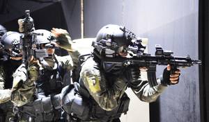 Brazilian Army Porn - Brazilian Army Special Forces doing counter-terrorist drills, 2016  [4673x2739] ...