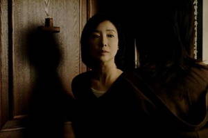 korean mother - Possessed, a feature film debut of a former architect Lee Yong-ju, is,  simply put, one of the best horror films to come out of Korea in recent  years.