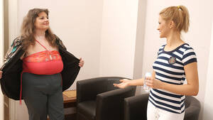 mature lesbian massage - Hot Massage Babe Doing A Big Lesbian Mature Slut - MatureNL by Mature.nl,  full Cunnilingus porno video (Nov 23, 2021)