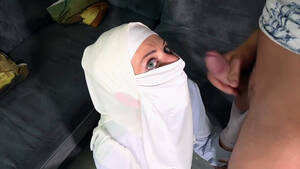 Facial Hijab Porn - Hijab decorates mom in Arab style porn where she gets it on to facial |  AREA51.PORN