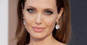 Angelina Jolie Double Porn - Angelina Jolie double mastectomy: Star faces one more operation as she  recovers from losing both her breasts - Irish Mirror Online