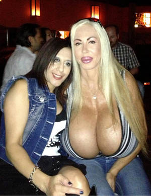 big boob records - dult entertainer Elizabeth Starr with a friend in Los Angeles